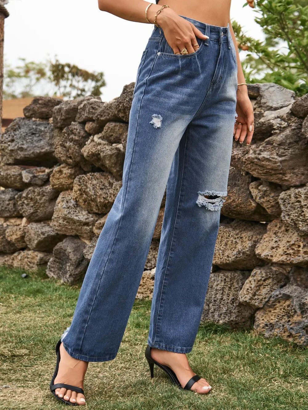 Distressed Jeans with Pockets Carauana Store