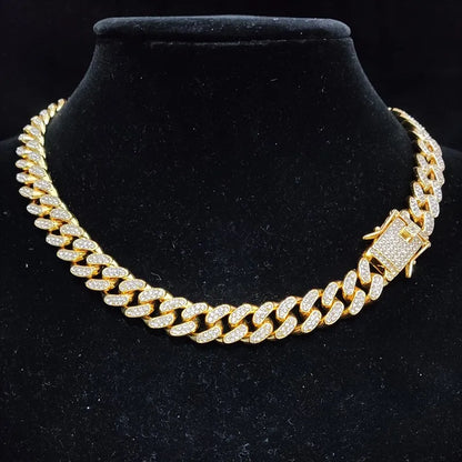 Gold chain necklace with diamond accents