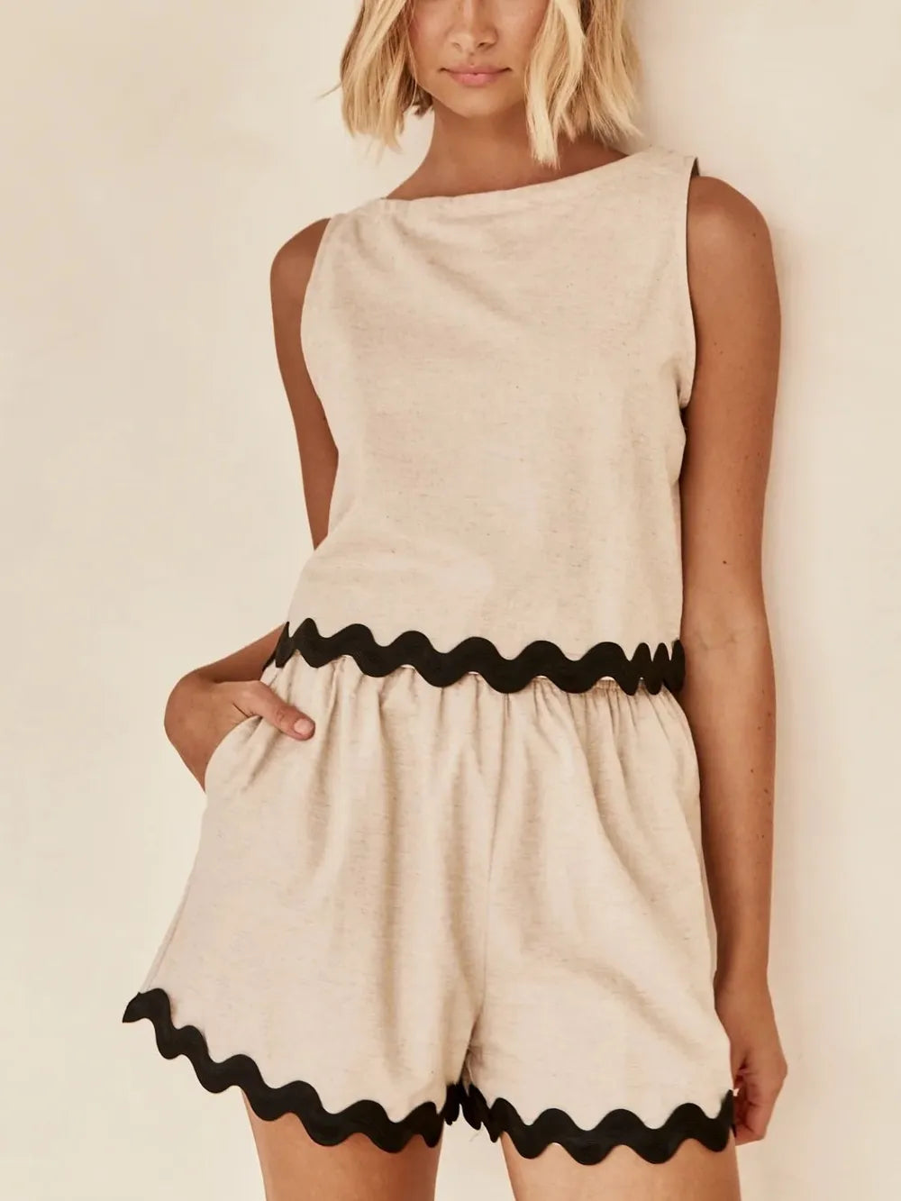 Contrast Trim Round Neck Tank and Shots Set Carauana Store