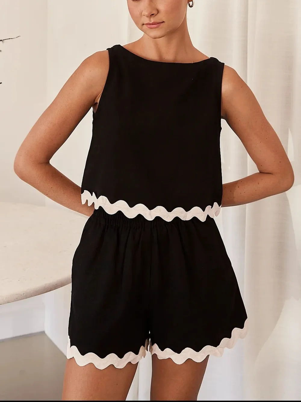 Contrast Trim Round Neck Tank and Shots Set Carauana Store