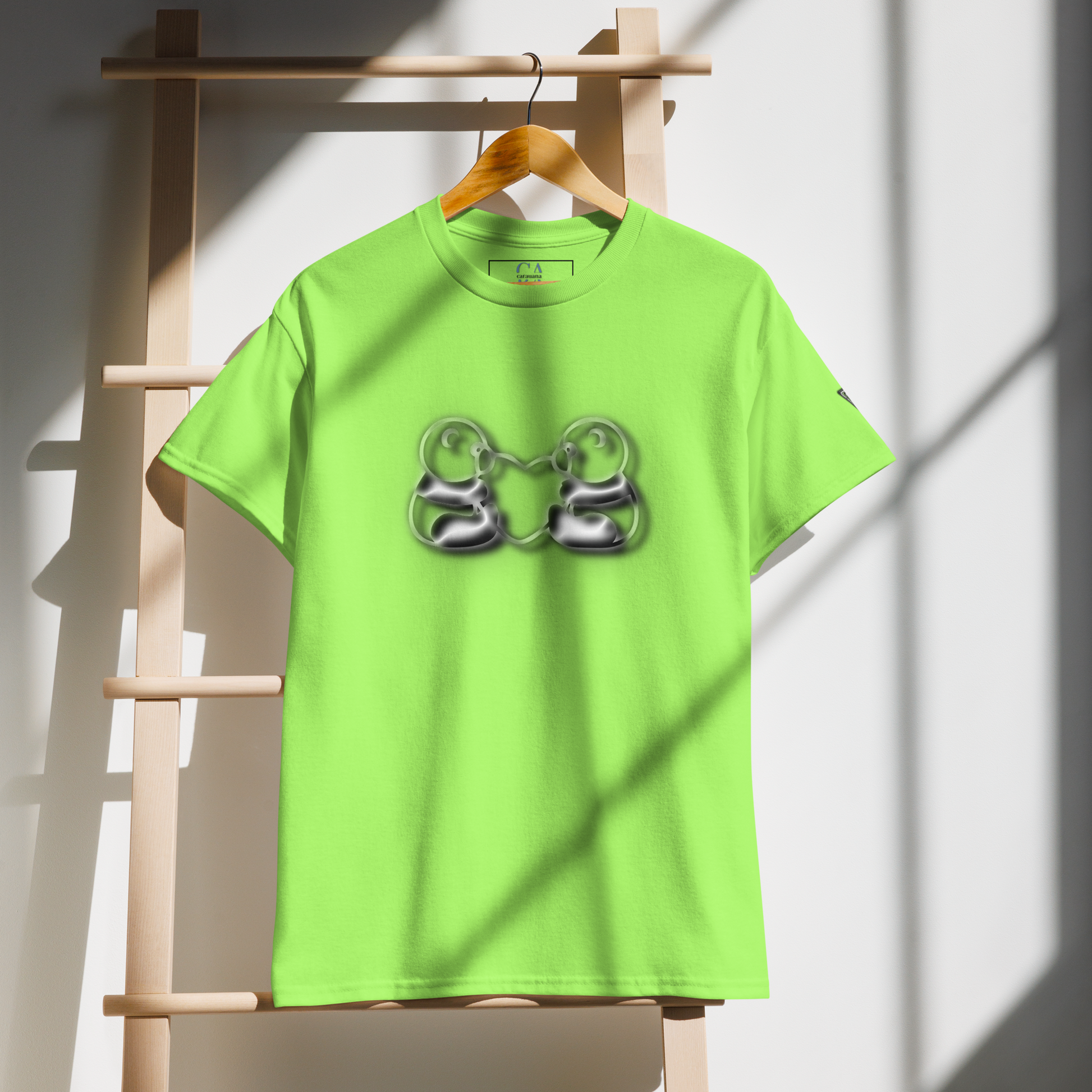 🇬🇧 👕 Premium® T-Shirt CaRaUaNa Love Carauana Store